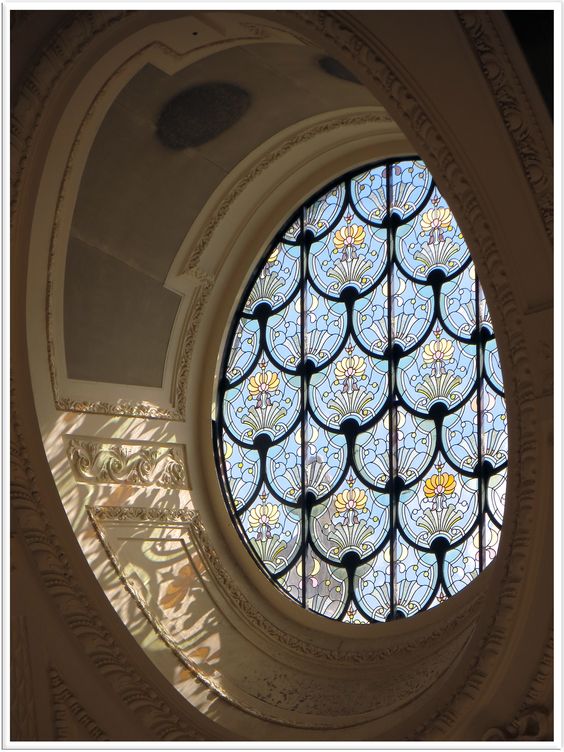 Дизайн классического окна в Арт нуво