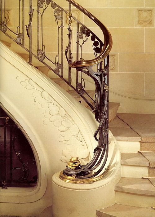 Дизайн лестницы в стиле Арт Нуво